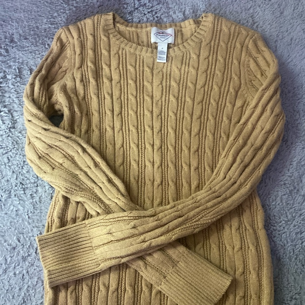 Yellow sweater